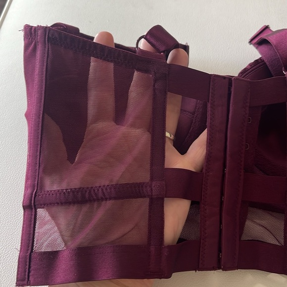 Victoria’s Secret Very Sexy Lined Balconet Burgundy Bra Women’s Size 32DD - Picture 7 of 9